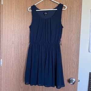 🪴 3/$10 Navy dress